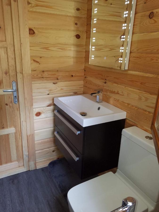 West Pool Cabin Lincoln Extérieur photo