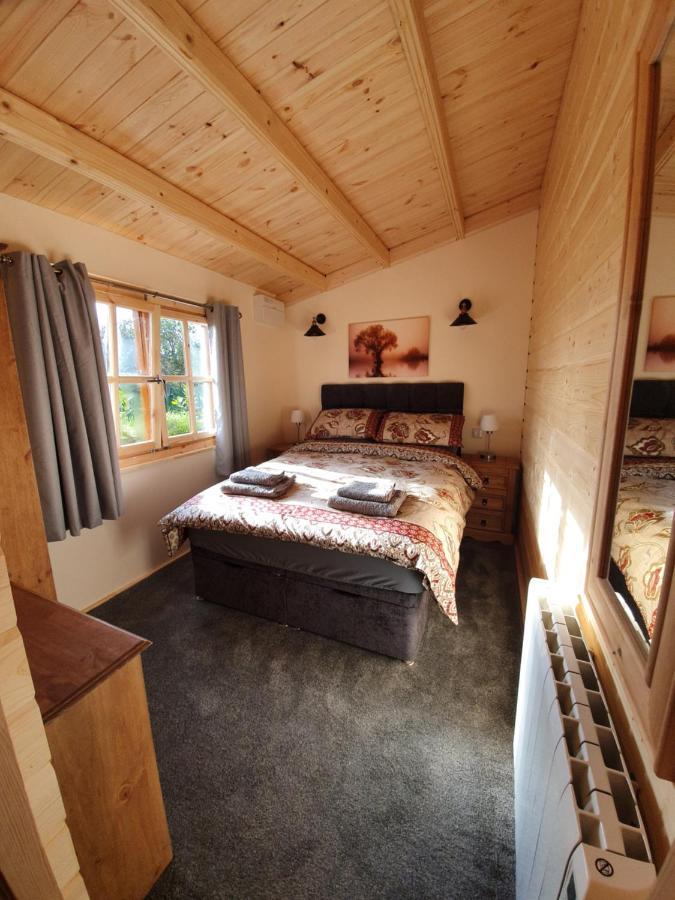 West Pool Cabin Lincoln Extérieur photo